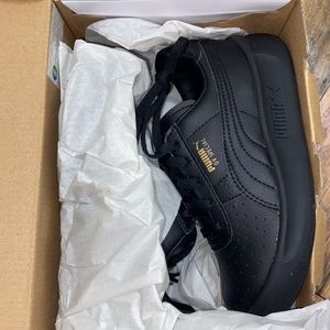 Puma sneakers